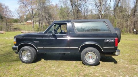1992 Ford Bronco photo