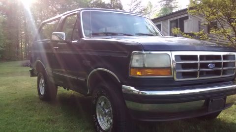 1992 Ford Bronco photo