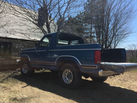 1984 Ford Bronco photo