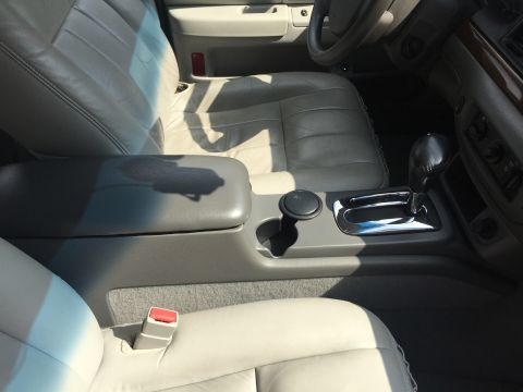 2007 Ford Crown Victoria photo