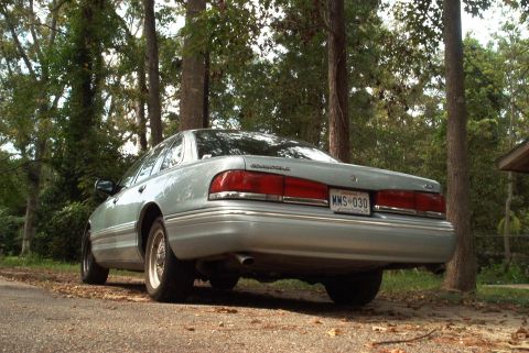 1996 Ford Crown Victoria photo