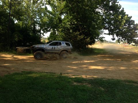 1999 Isuzu Vehicross photo