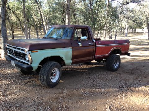 1996 Ford Bronco photo