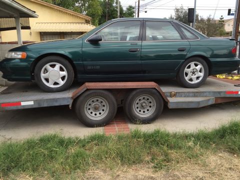 1993 Ford Taurus photo