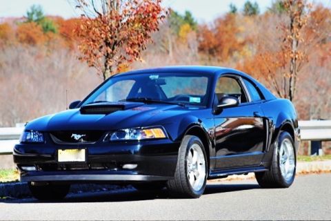 2002 Ford Mustang photo