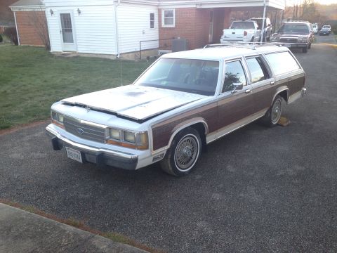 1990 Ford Country Squire “Ruby”