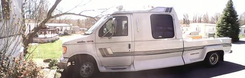 1992 Ford E350 “Vuck”