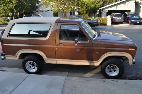 1986 Ford Bronco photo