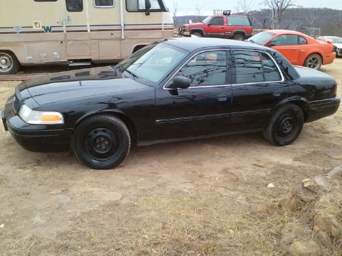 2009 Ford Crown Victoria photo