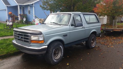1996 Ford Bronco photo