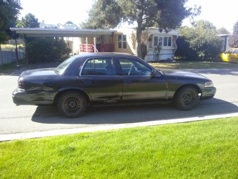 1998 Ford Crown Victoria photo