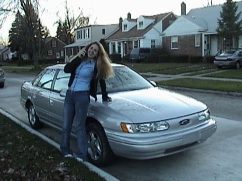 1995 Ford Taurus photo