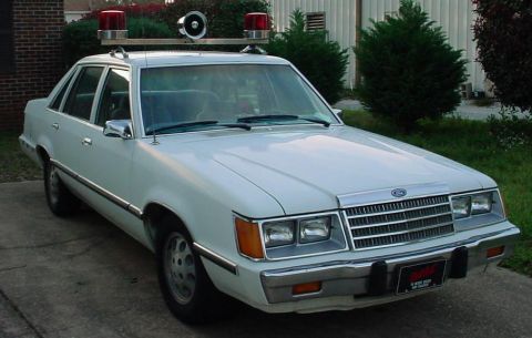 1984 Ford LTD photo