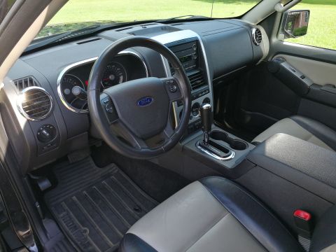 2007 Ford Crown Victoria photo