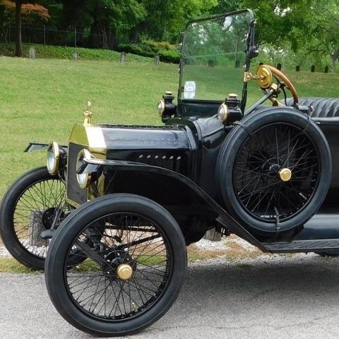 1915 Ford Model T photo