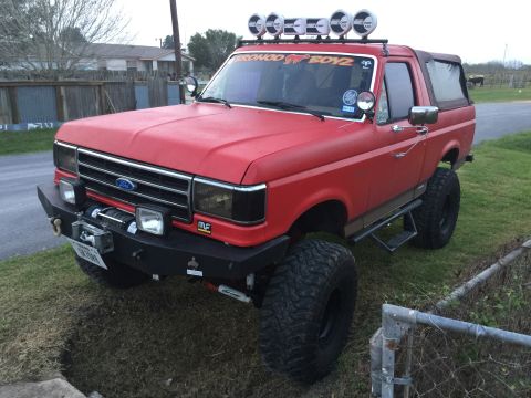 1990 Ford Bronco photo
