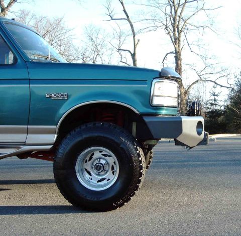 1996 Ford Bronco photo