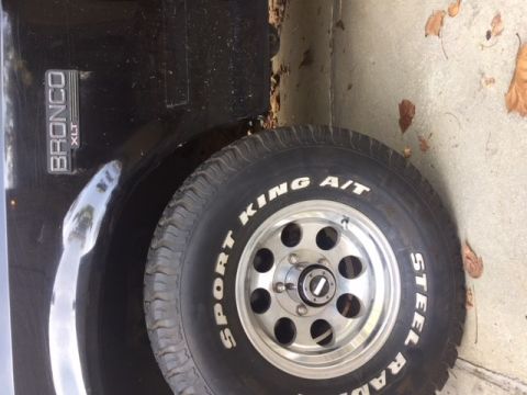 1996 Ford Bronco photo