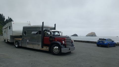 1995 Peterbilt 379 photo