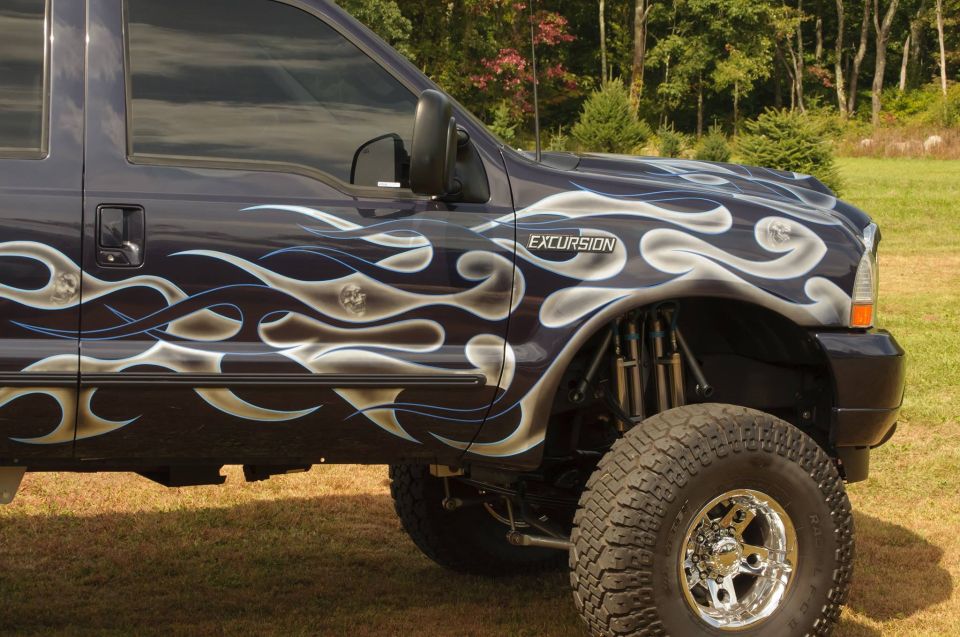 2000 Ford Excursion “Betsy”