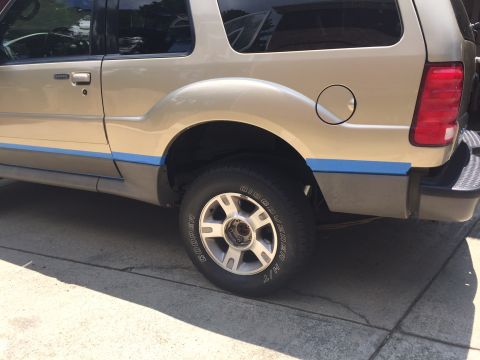 2003 Ford Explorer photo