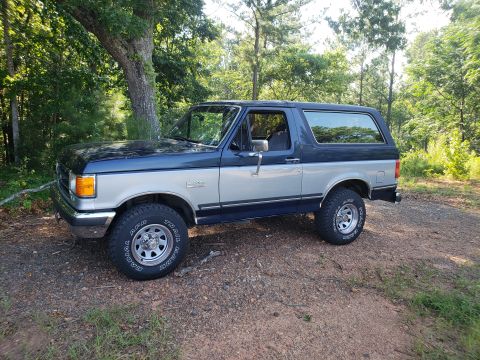 1989 Ford Bronco photo