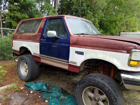 1993 Ford Bronco photo