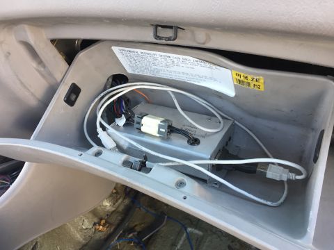 2001 Hyundai Accent photo
