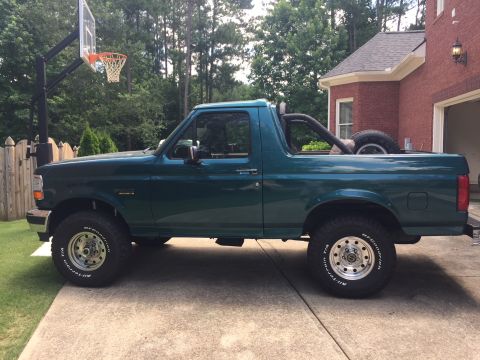 1996 Ford Bronco photo