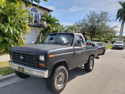 1986 Ford Bronco photo