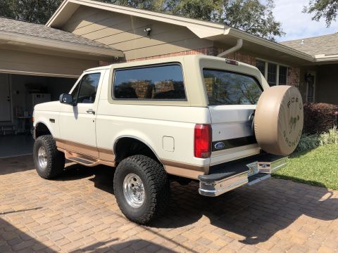 1995 Ford Bronco photo