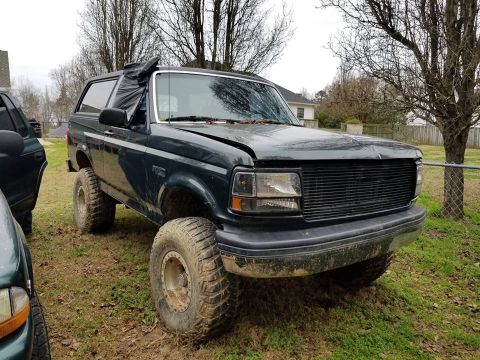 1993 Ford Bronco photo