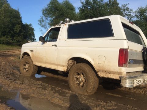 1993 Ford Bronco photo