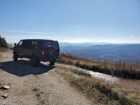 2010 Ford E250 photo