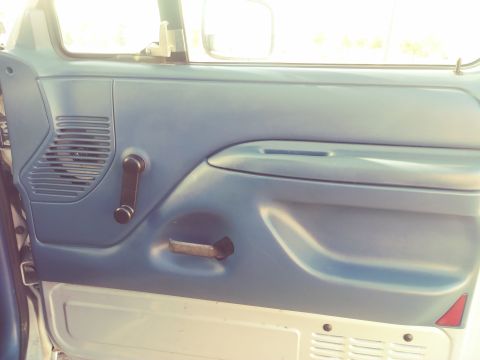 1996 Ford Bronco photo