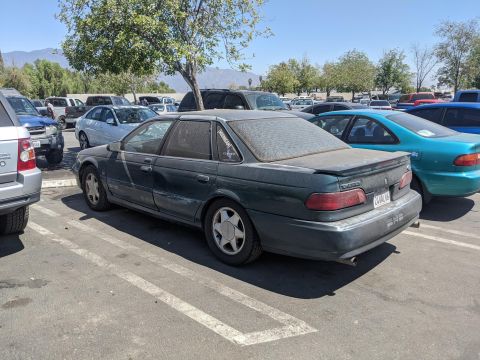 1993 Ford Taurus photo