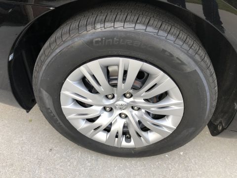 2011 Toyota Camry photo