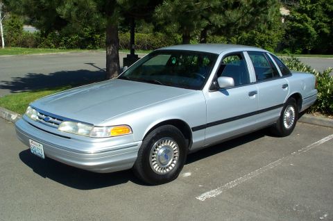 1996 Ford Crown Victoria photo