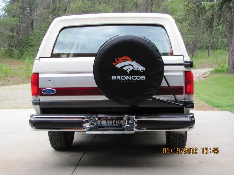1991 Ford Bronco photo