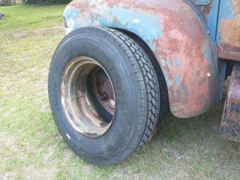 1960 Mack B photo