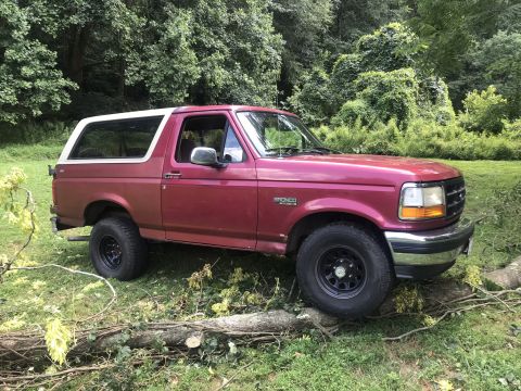 1994 Ford Bronco photo