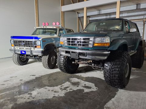 1996 Ford Bronco photo