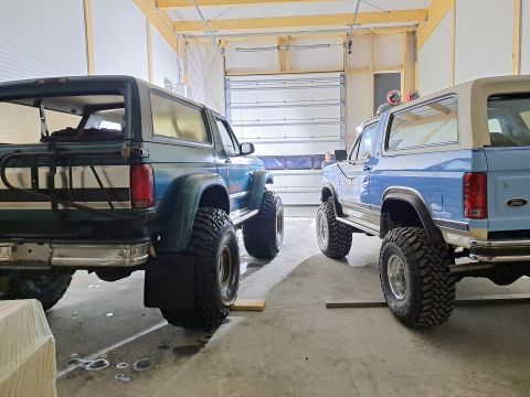 1996 Ford Bronco photo