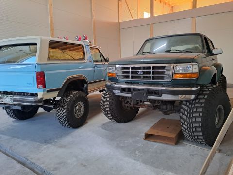 1996 Ford Bronco photo