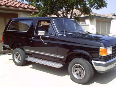 1990 Ford Bronco photo
