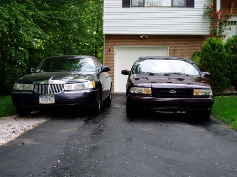 1994 Lincoln Town Car photo