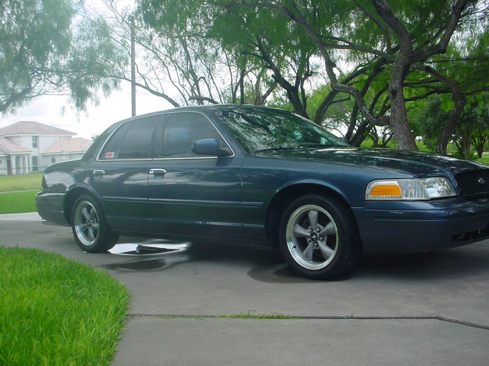 1998 Ford Crown Victoria “bluestreak”