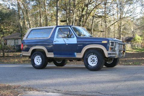 1986 Ford Bronco photo