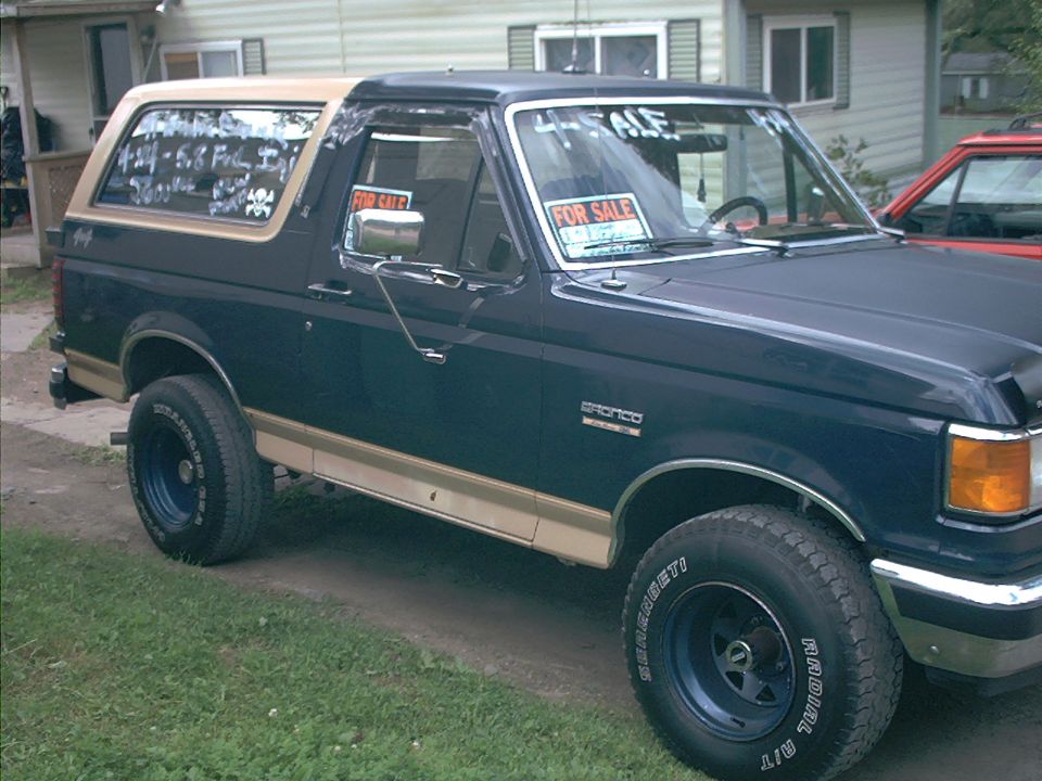 1991 Ford Bronco “BLUBEAST”