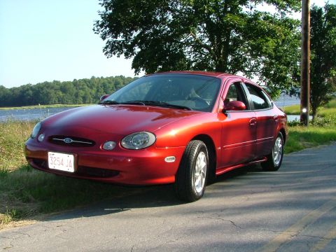 1998 Ford Taurus photo